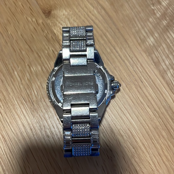 Michael Kors Women's Camille MK5869 Silver Stainless-Steel Watch - Picture 3 of 3